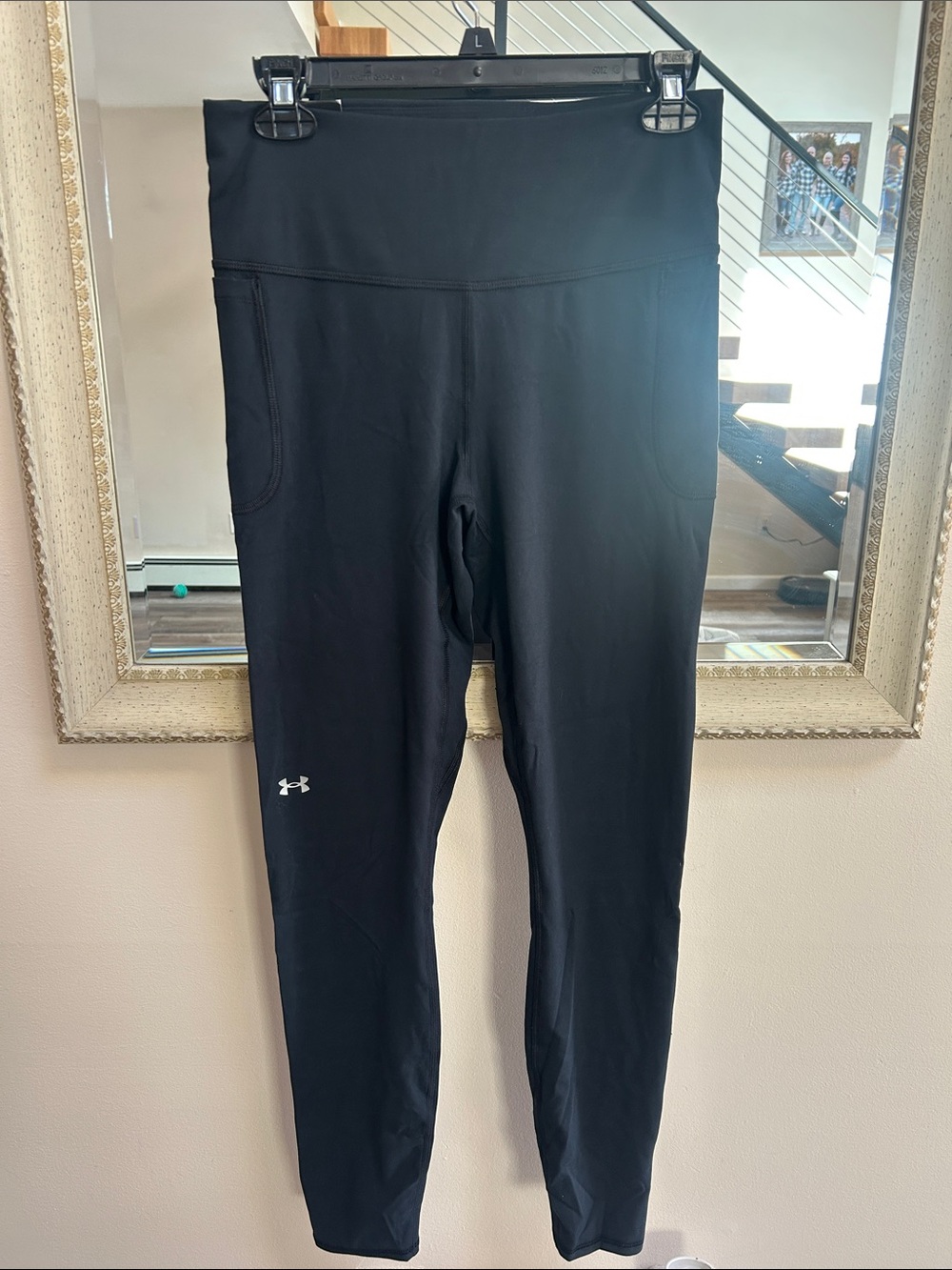 Under Armour Black High-Waist Leggings with Side Pockets